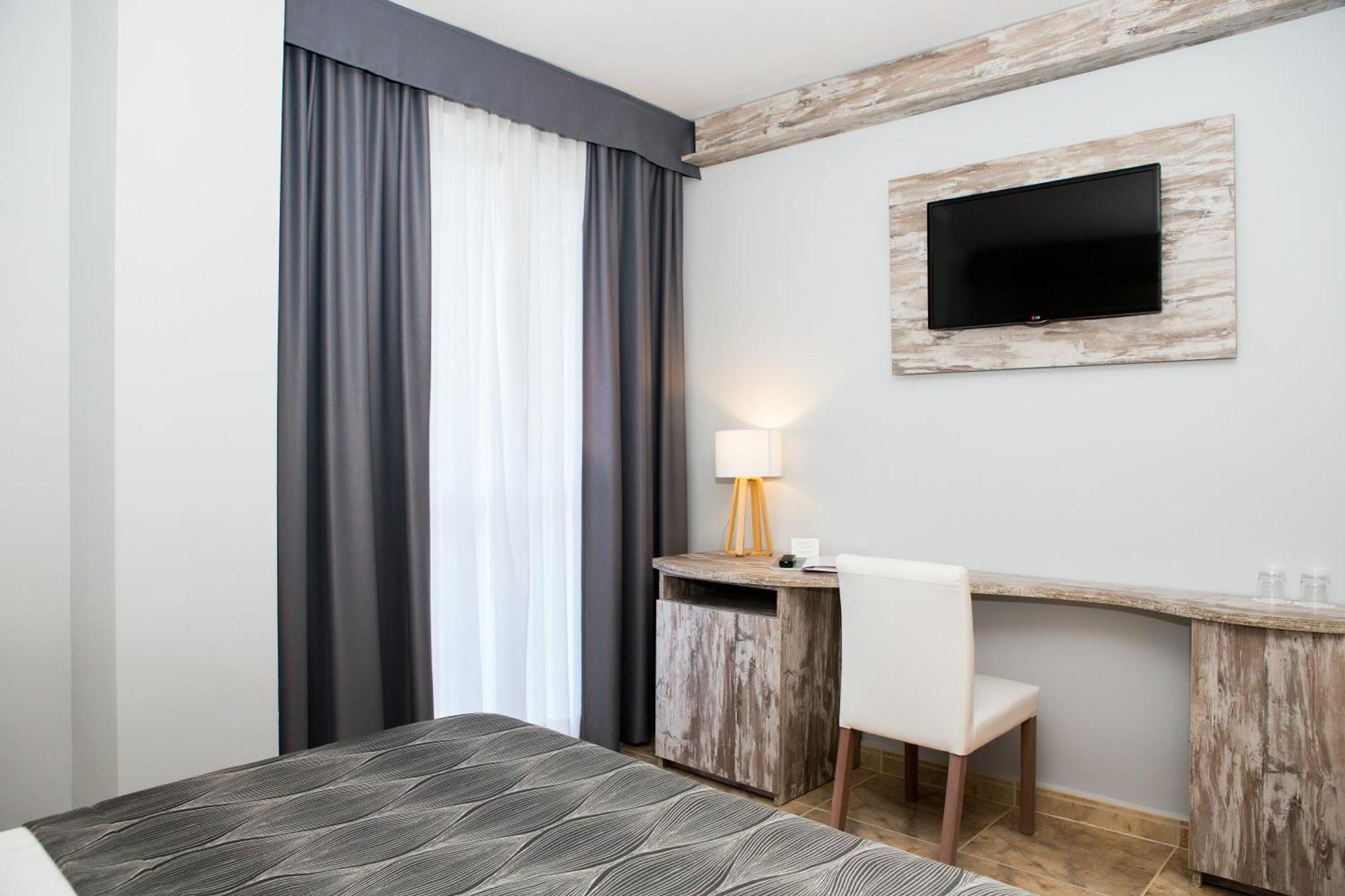 Hotel Bahia Del Sol Santa Ponsa Room photo
